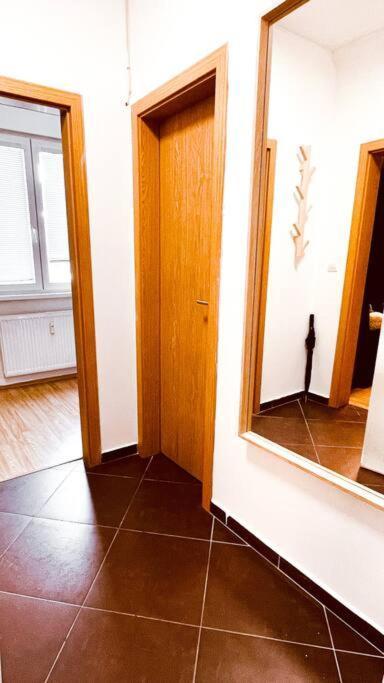 Moderny Apartman S Parkovanim 브라티슬라바 외부 사진