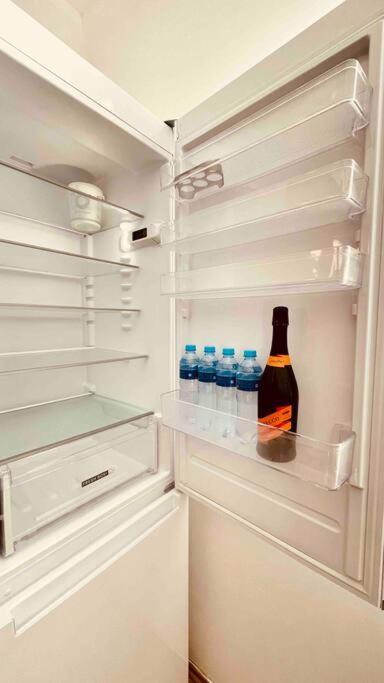 Moderny Apartman S Parkovanim 브라티슬라바 외부 사진