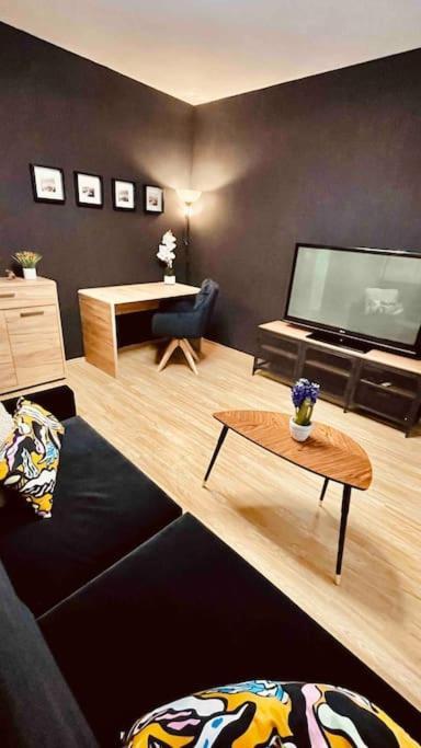 Moderny Apartman S Parkovanim 브라티슬라바 외부 사진